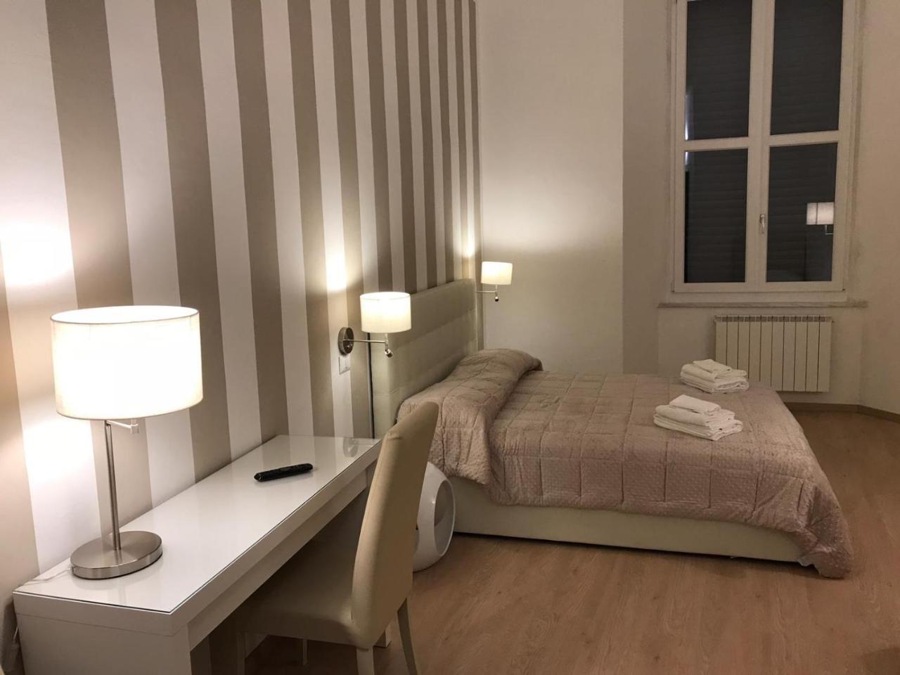 Sallustio Rooms - Rooms Only Сиена Екстериор снимка